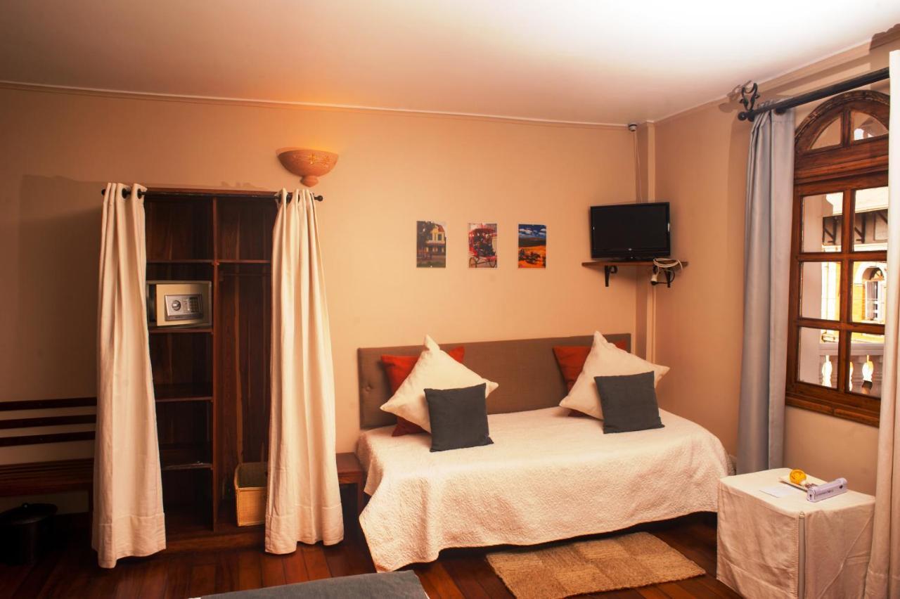 Hotel Les 3 Métis Antananarivo Esterno foto